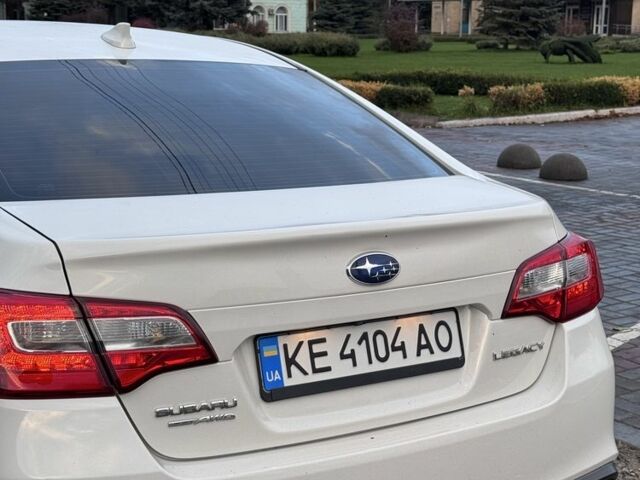 Білий Субару Легасі, об'ємом двигуна 2.5 л та пробігом 77 тис. км за 18000 $, фото 8 на Automoto.ua