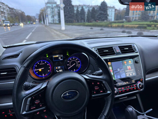 Белый Субару Легаси, объемом двигателя 2.46 л и пробегом 77 тыс. км за 18000 $, фото 12 на Automoto.ua