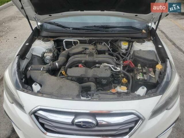 Субару Легаси 2019 в Черкассах на Automoto.ua Белый Субару Легаси, объемом двигателя 2.5 л и пробегом 148 тыс. км за 2500 $, фото 10 на Automoto.ua
