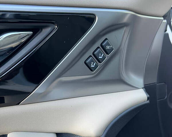 Белый Субару Легаси, объемом двигателя 2.5 л и пробегом 40 тыс. км за 15900 $, фото 15 на Automoto.ua