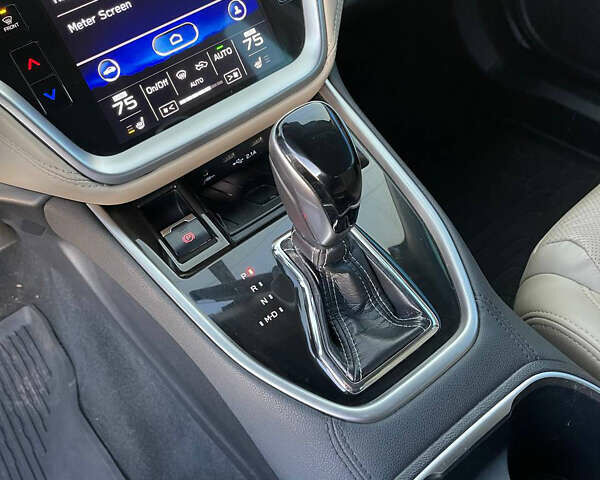 Белый Субару Легаси, объемом двигателя 2.5 л и пробегом 40 тыс. км за 15900 $, фото 22 на Automoto.ua