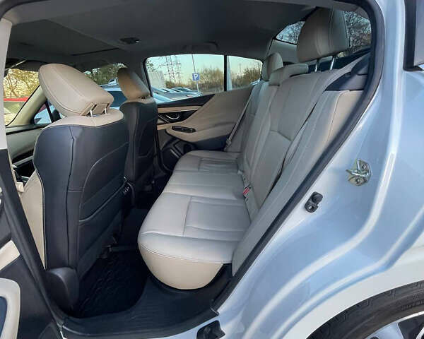 Белый Субару Легаси, объемом двигателя 2.5 л и пробегом 40 тыс. км за 15900 $, фото 26 на Automoto.ua