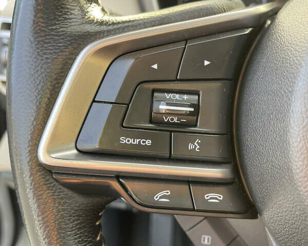 Білий Субару Легасі, об'ємом двигуна 2.5 л та пробігом 40 тис. км за 16850 $, фото 29 на Automoto.ua