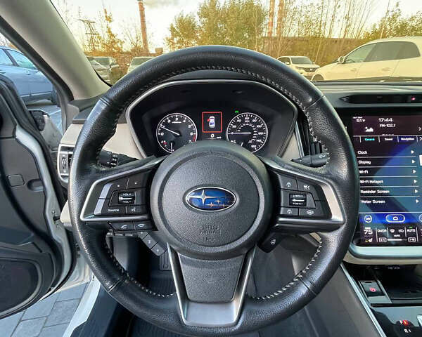 Белый Субару Легаси, объемом двигателя 2.5 л и пробегом 40 тыс. км за 15900 $, фото 14 на Automoto.ua