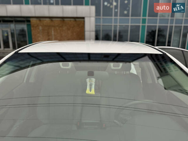 Белый Субару Легаси, объемом двигателя 2.5 л и пробегом 124 тыс. км за 18100 $, фото 16 на Automoto.ua