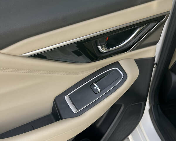 Білий Субару Легасі, об'ємом двигуна 2.5 л та пробігом 40 тис. км за 16850 $, фото 39 на Automoto.ua