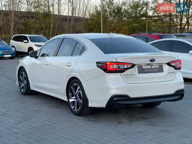 Белый Субару Легаси, объемом двигателя 2.5 л и пробегом 40 тыс. км за 15900 $, фото 3 на Automoto.ua