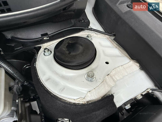 Білий Субару Легасі, об'ємом двигуна 2.46 л та пробігом 45 тис. км за 14900 $, фото 43 на Automoto.ua