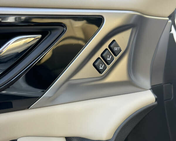 Білий Субару Легасі, об'ємом двигуна 2.5 л та пробігом 40 тис. км за 16850 $, фото 21 на Automoto.ua