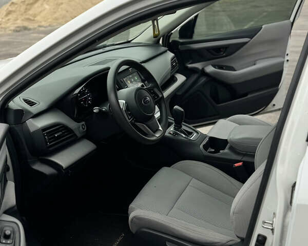 Белый Субару Легаси, объемом двигателя 2.5 л и пробегом 124 тыс. км за 18100 $, фото 11 на Automoto.ua