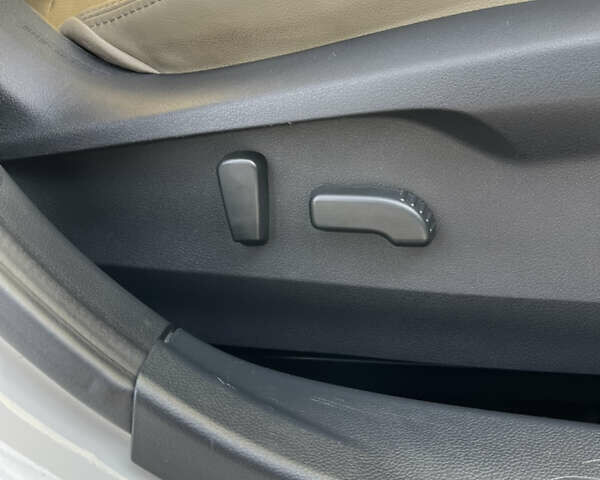 Білий Субару Легасі, об'ємом двигуна 2.5 л та пробігом 40 тис. км за 16850 $, фото 48 на Automoto.ua