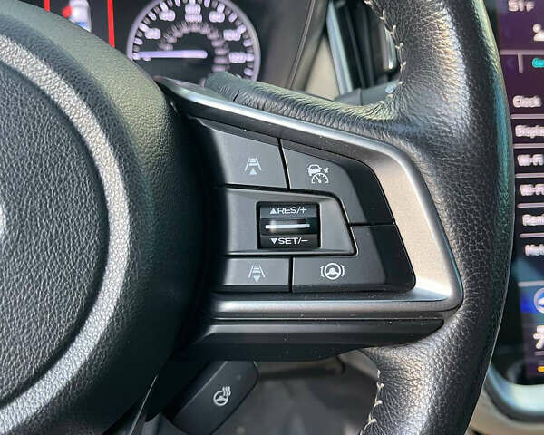 Белый Субару Легаси, объемом двигателя 2.5 л и пробегом 40 тыс. км за 15900 $, фото 19 на Automoto.ua