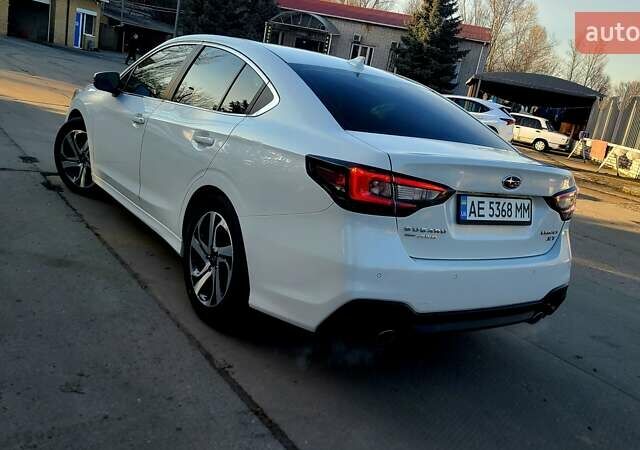 Білий Субару Легасі, об'ємом двигуна 2.4 л та пробігом 28 тис. км за 17500 $, фото 5 на Automoto.ua