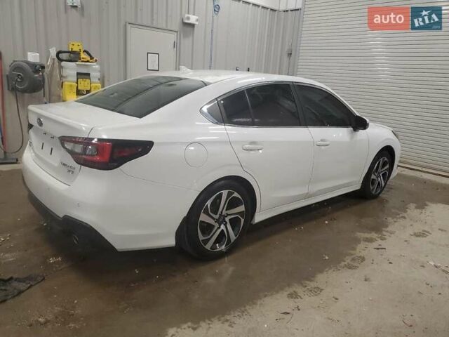 Белый Субару Легаси, объемом двигателя 2.4 л и пробегом 51 тыс. км за 3300 $, фото 2 на Automoto.ua