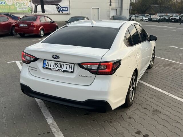 Белый Субару Легаси, объемом двигателя 2.5 л и пробегом 136 тыс. км за 21500 $, фото 3 на Automoto.ua