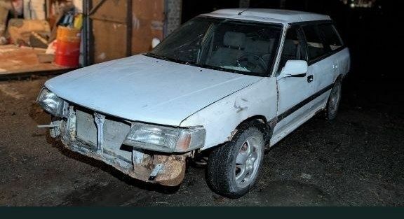 Білий Субару Легасі, об'ємом двигуна 2.2 л та пробігом 600 тис. км за 500 $, фото 3 на Automoto.ua