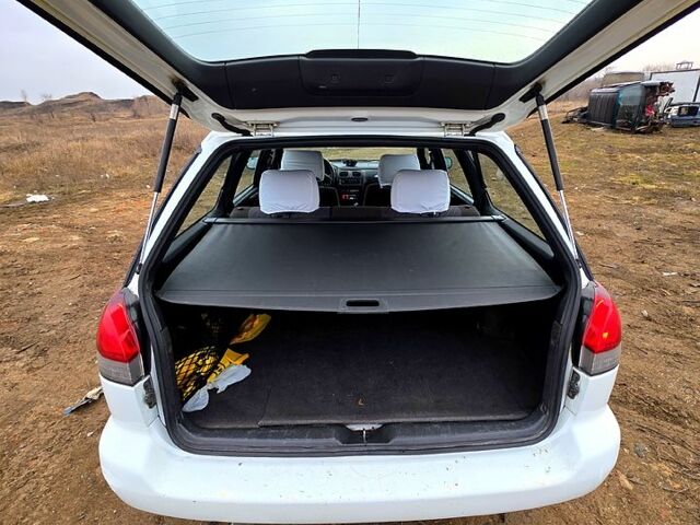 Белый Субару Легаси, объемом двигателя 2 л и пробегом 117 тыс. км за 2300 $, фото 6 на Automoto.ua