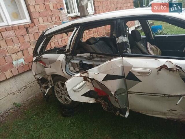Білий Субару Легасі, об'ємом двигуна 1.99 л та пробігом 320 тис. км за 1999 $, фото 1 на Automoto.ua