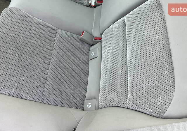 Білий Субару Легасі, об'ємом двигуна 2.5 л та пробігом 70 тис. км за 6700 $, фото 33 на Automoto.ua