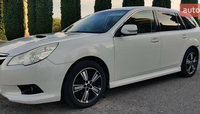 Білий Субару Легасі, об'ємом двигуна 2 л та пробігом 225 тис. км за 7600 $, фото 12 на Automoto.ua
