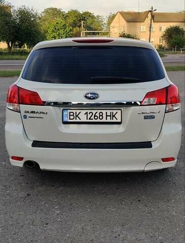 Білий Субару Легасі, об'ємом двигуна 2 л та пробігом 225 тис. км за 7600 $, фото 21 на Automoto.ua