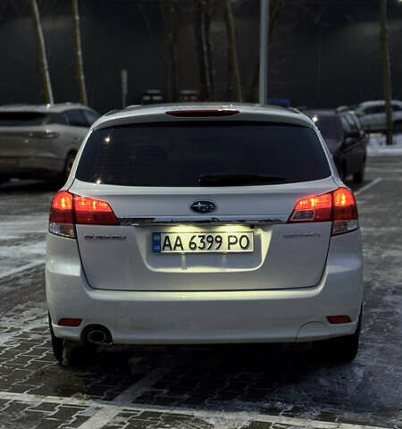 Белый Субару Легаси, объемом двигателя 2 л и пробегом 225 тыс. км за 8500 $, фото 5 на Automoto.ua