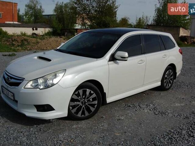 Білий Субару Легасі, об'ємом двигуна 2 л та пробігом 158 тис. км за 7500 $, фото 1 на Automoto.ua