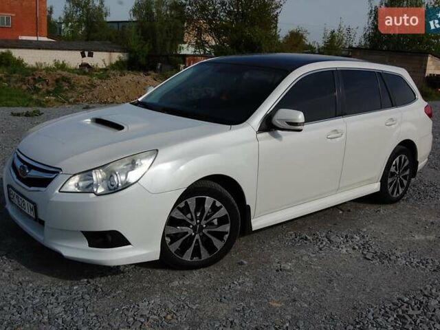 Білий Субару Легасі, об'ємом двигуна 2 л та пробігом 158 тис. км за 7500 $, фото 2 на Automoto.ua