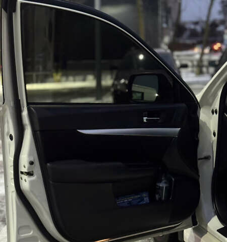 Белый Субару Легаси, объемом двигателя 2 л и пробегом 225 тыс. км за 8500 $, фото 21 на Automoto.ua