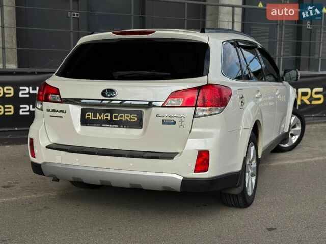 Білий Субару Легасі, об'ємом двигуна 2 л та пробігом 250 тис. км за 9500 $, фото 19 на Automoto.ua