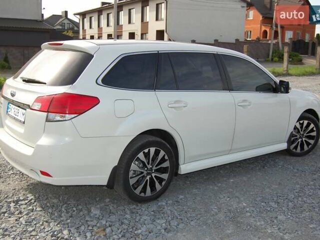 Білий Субару Легасі, об'ємом двигуна 2 л та пробігом 158 тис. км за 7500 $, фото 8 на Automoto.ua