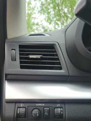 Белый Субару Легаси, объемом двигателя 2 л и пробегом 192 тыс. км за 7799 $, фото 12 на Automoto.ua