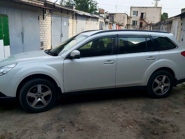 Белый Субару Легаси, объемом двигателя 2.5 л и пробегом 226 тыс. км за 11500 $, фото 1 на Automoto.ua