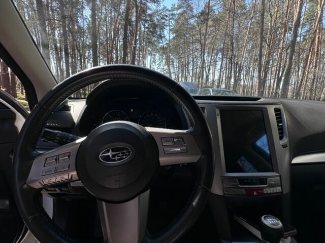 Білий Субару Легасі, об'ємом двигуна 2 л та пробігом 215 тис. км за 7799 $, фото 13 на Automoto.ua