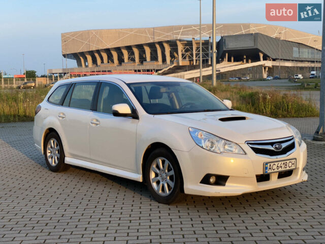 Білий Субару Легасі, об'ємом двигуна 2 л та пробігом 365 тис. км за 7900 $, фото 1 на Automoto.ua
