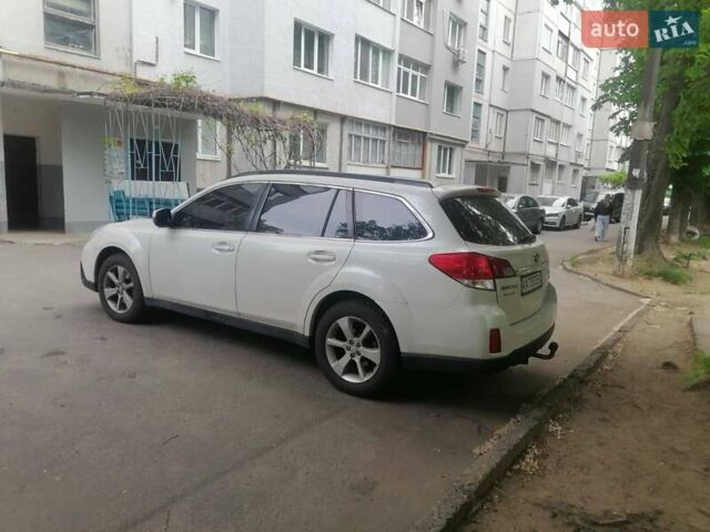 Білий Субару Легасі, об'ємом двигуна 2 л та пробігом 205 тис. км за 12200 $, фото 1 на Automoto.ua