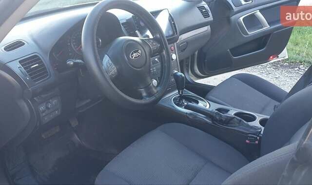 Бежевий Субару Легасі, об'ємом двигуна 2.5 л та пробігом 183 тис. км за 5350 $, фото 28 на Automoto.ua