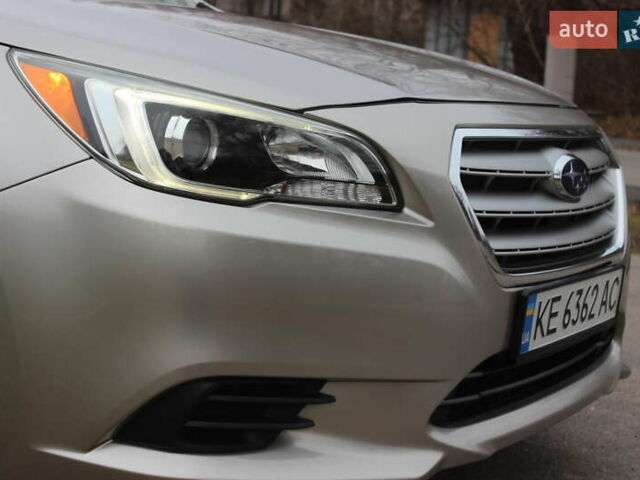 Бежевый Субару Легаси, объемом двигателя 2.5 л и пробегом 179 тыс. км за 10500 $, фото 11 на Automoto.ua