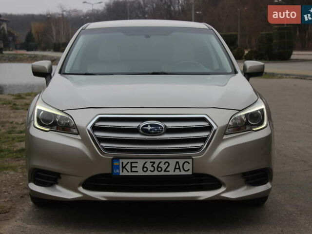 Бежевый Субару Легаси, объемом двигателя 2.5 л и пробегом 179 тыс. км за 10500 $, фото 3 на Automoto.ua