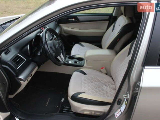 Бежевый Субару Легаси, объемом двигателя 2.5 л и пробегом 179 тыс. км за 10500 $, фото 22 на Automoto.ua