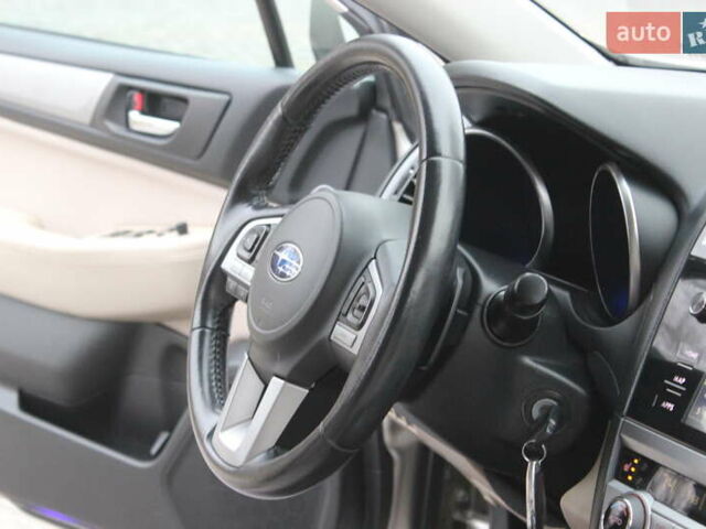 Бежевый Субару Легаси, объемом двигателя 2.5 л и пробегом 179 тыс. км за 10500 $, фото 26 на Automoto.ua