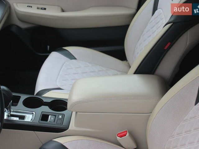 Бежевый Субару Легаси, объемом двигателя 2.5 л и пробегом 179 тыс. км за 10500 $, фото 21 на Automoto.ua