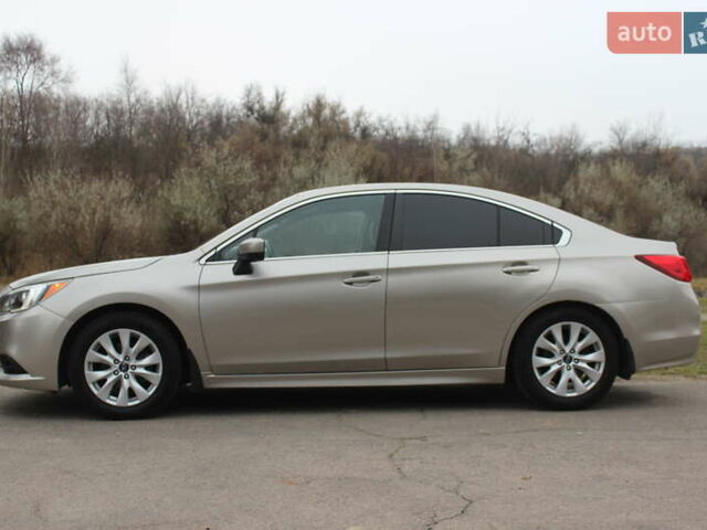 Бежевый Субару Легаси, объемом двигателя 2.5 л и пробегом 179 тыс. км за 10500 $, фото 9 на Automoto.ua