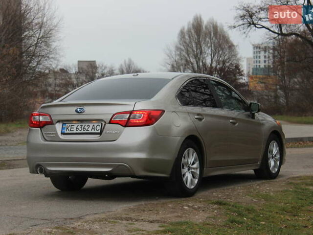 Бежевый Субару Легаси, объемом двигателя 2.5 л и пробегом 179 тыс. км за 10500 $, фото 6 на Automoto.ua
