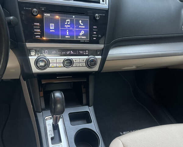 Бежевый Субару Легаси, объемом двигателя 2.46 л и пробегом 257 тыс. км за 9700 $, фото 15 на Automoto.ua