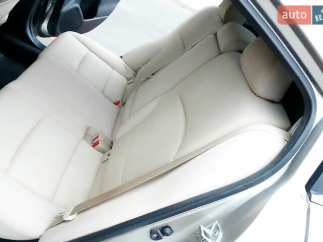 Бежевый Субару Легаси, объемом двигателя 2.46 л и пробегом 140 тыс. км за 12400 $, фото 7 на Automoto.ua