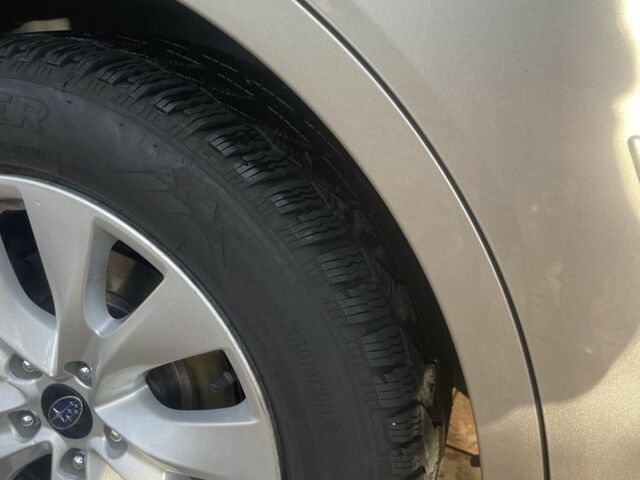 Бежевый Субару Легаси, объемом двигателя 2.5 л и пробегом 133 тыс. км за 12000 $, фото 11 на Automoto.ua