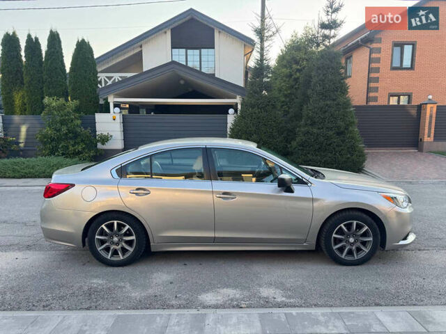 Бежевий Субару Легасі, об'ємом двигуна 2.46 л та пробігом 130 тис. км за 10900 $, фото 3 на Automoto.ua