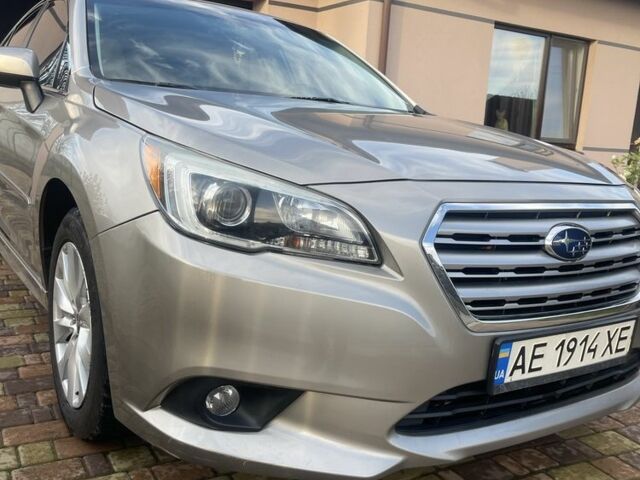 Бежевый Субару Легаси, объемом двигателя 2.5 л и пробегом 133 тыс. км за 12000 $, фото 1 на Automoto.ua