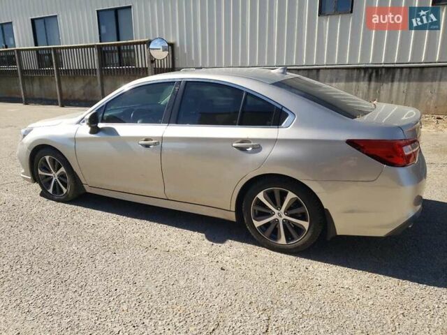 Бежевый Субару Легаси, объемом двигателя 2.5 л и пробегом 123 тыс. км за 2200 $, фото 1 на Automoto.ua